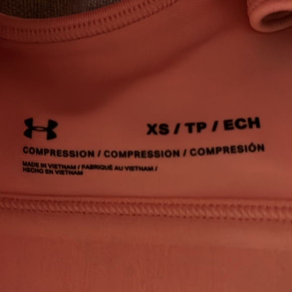 NWT!! Under Armour women’s size XS set! - Picture 7 of 10